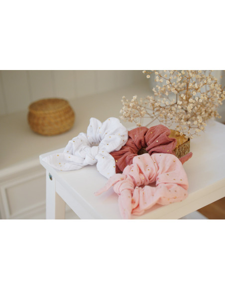 scrunchie bow Ivy White with gold polka dots