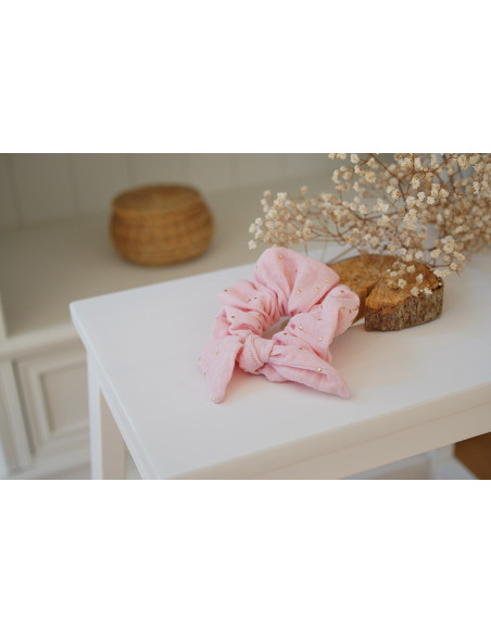 scrunchie bow Ivy Rose Tea with gold polka dots