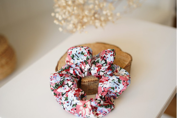 scrunchie Aline Fleuri Rose