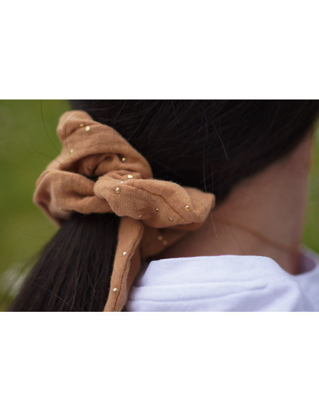 scrunchie bow Ivy Camel with gold polka dots