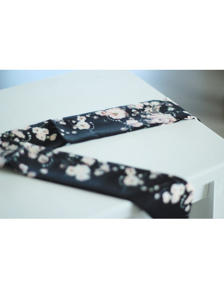 Foulard Alice Noir à fleurs