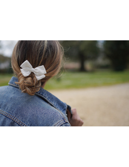 Barrette Irène Petit Noeud Blanc