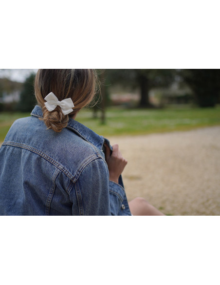 Barrette Irène Petit Noeud Blanc