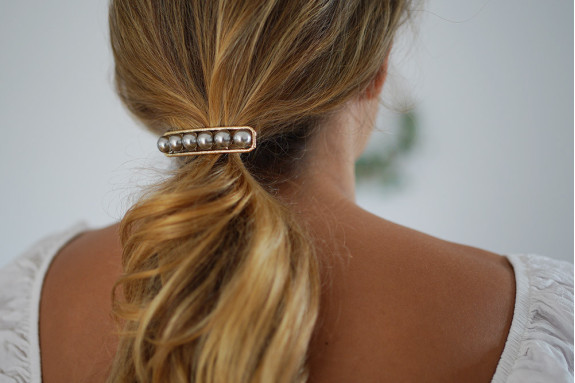 Barrette Rachelle Dorée Perles Grises