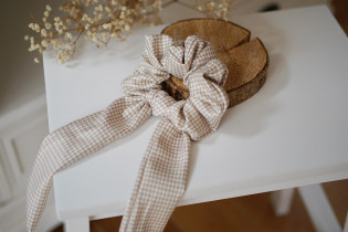 scrunchie Tamara Ribbon with Beige and White Houndstooth Print