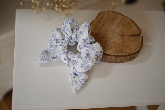 scrunchie bow Eloïse Fleuri Blue Porcelain
