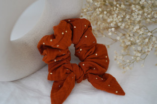 scrunchie bow Ivy Rust with Gold Polka Dots