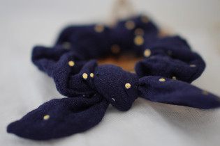 scrunchie bow kids Lou Bleu Marine et gold 2