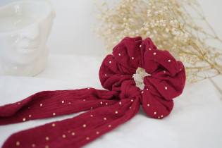 scrunchie Garnet Red Lina Ribbon with gold polka dots