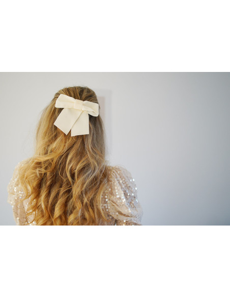 hair clip bow Alma Velvet Ecru