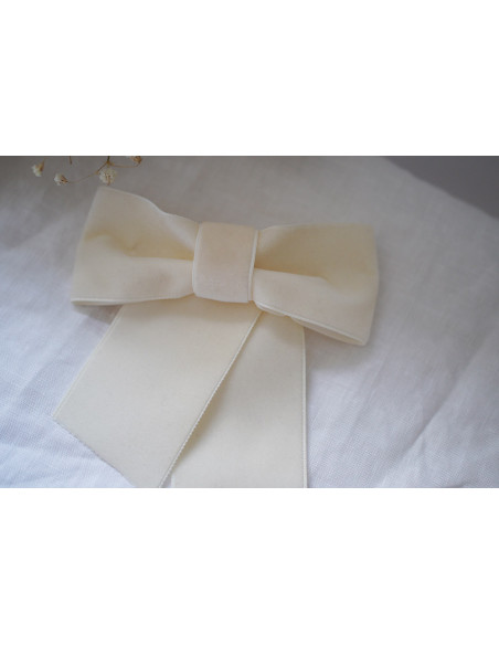 hair clip bow Alma Velvet Ecru