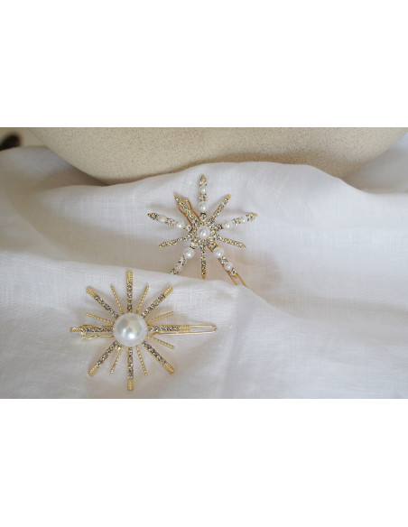 Barrette Aurore étoile dorée perles nacrées et strass argentés