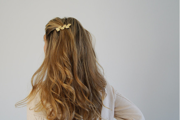 Barrette Myrtille Feuilles Dorées