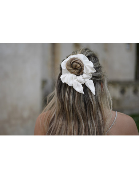 Chouchou Noeud Raphaël Satin Blanc Cassé