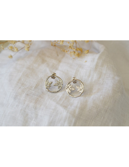 Boucles d’Oreilles Calista Argentées Rondes à Feuillages