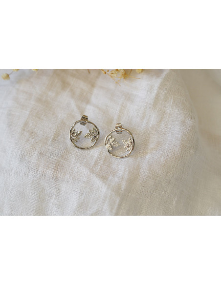 Boucles d’Oreilles Calista Argentées Rondes à Feuillages