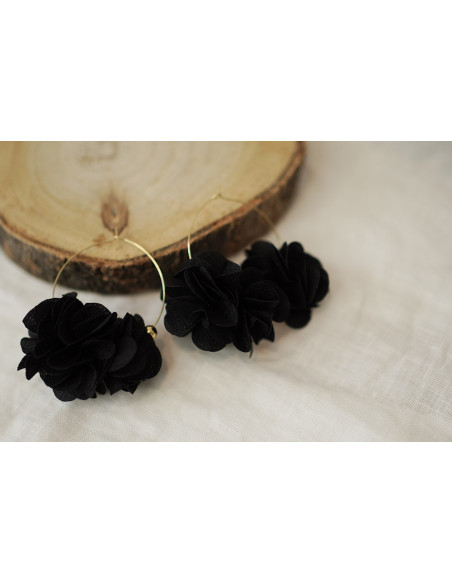 Boucles d'Oreilles Yara Créoles Fleuries Noir