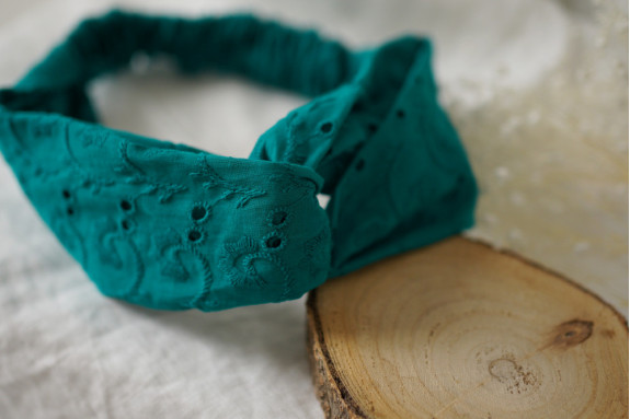 Bandeau Azra Broderie Vert Émeraude