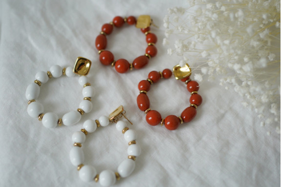 Boucles d'Oreilles Anita Blanc et Or