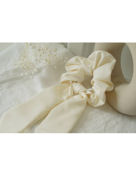 scrunchie Ribbon Witness Satin Ecru