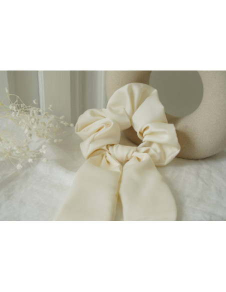 scrunchie Ribbon Witness Satin Ecru