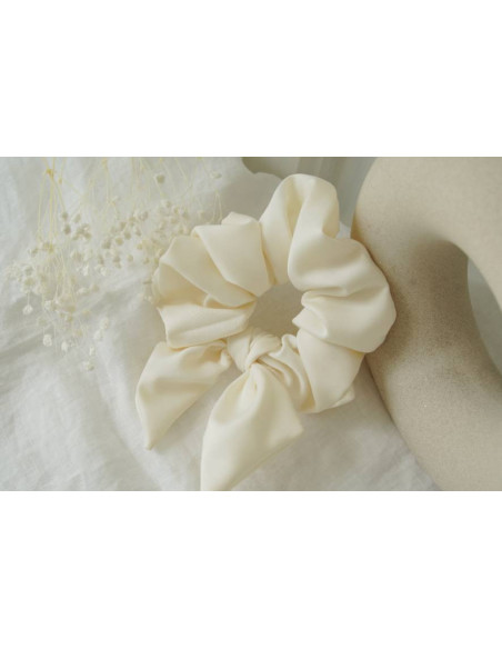 scrunchie bow Bridle Satin Ecru