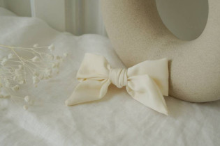 hair clip bow kids Honey Satin Ecru