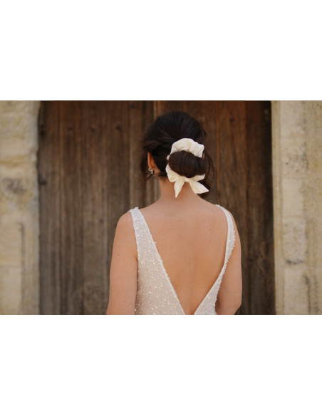 scrunchie bow Bridle Satin Ecru
