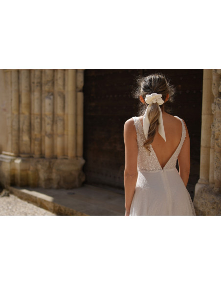 scrunchie Ribbon Witness Satin Ecru