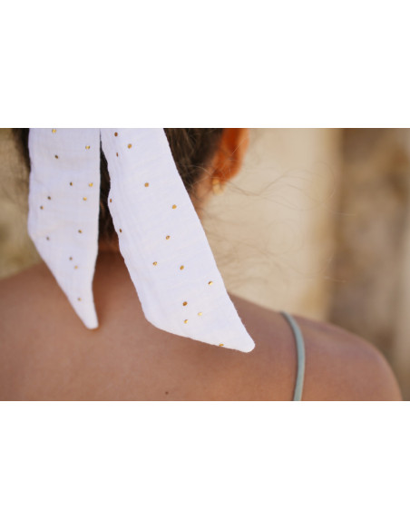 scrunchie Ribbon Lina White with gold polka dots