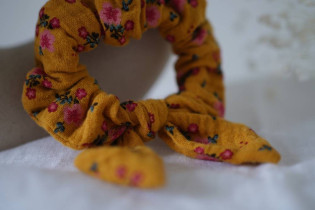 scrunchie bow kids Lana Gaze de coton Fleuri Jaune Moutarde 2