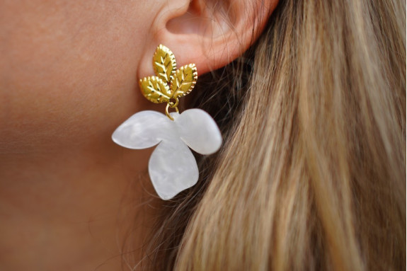 Boucles d'oreilles Isis Feuilles Dorées et Nacrées