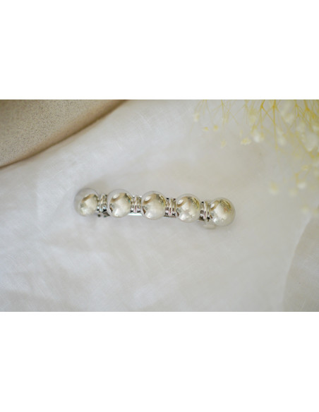 Aubeline silver hair clip with round pearls
