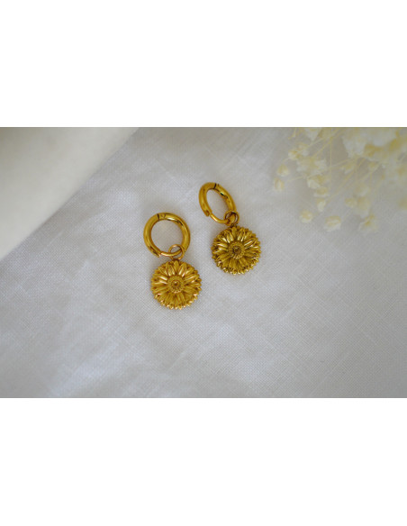 Augustine gold daisy earrings
