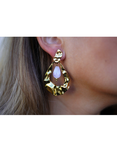Golden dangling Beryl earrings with white pearl