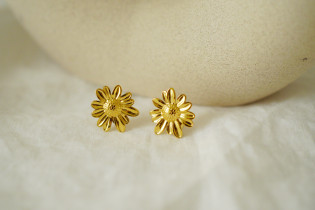 Boucles d’oreilles femme fleur dorée acier inoxydable - Soléa - Bohomane