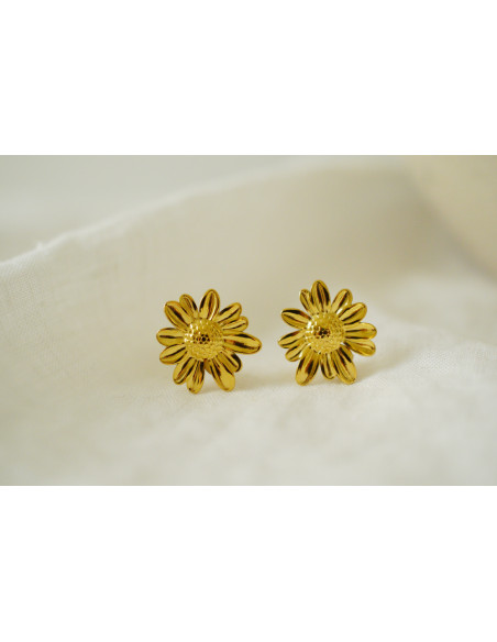 Boucles d’oreilles femme fleur dorée acier inoxydable - Soléa - Bohomane