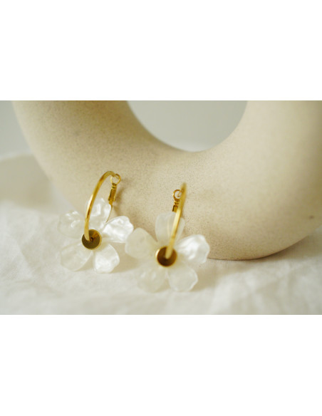 Boucles d’oreilles femme fleur nacrée dorée - Albaé - Bohomane