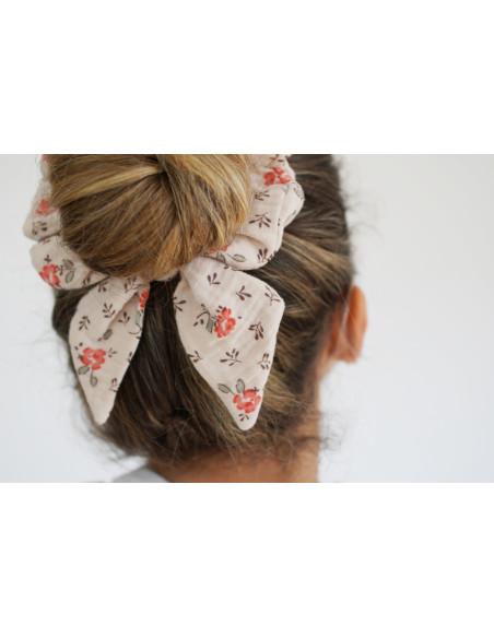 Chouchou cheveux femme nœud fleuri beige rose corail - Maëlys - Bohomane