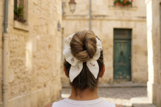 Chouchou Nœud Fleuri Ivoire Rose – Alméa | Bohomane 2