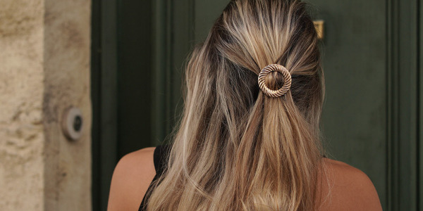 Barrette Cheveux : Guide Complet pour Tous les Styles et Occasions
